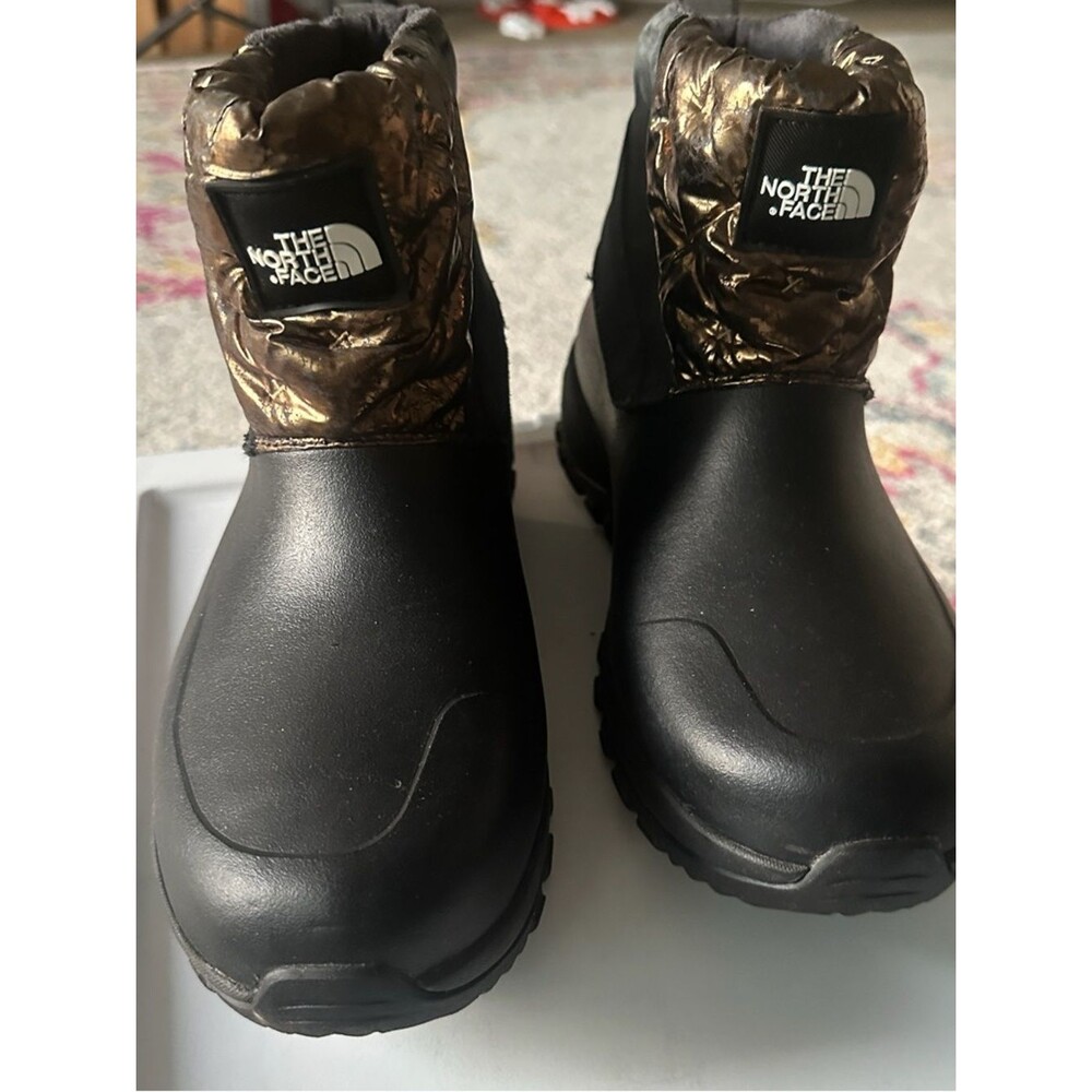 The North Face Waterproof Insulated Ankle Boots Women size 9